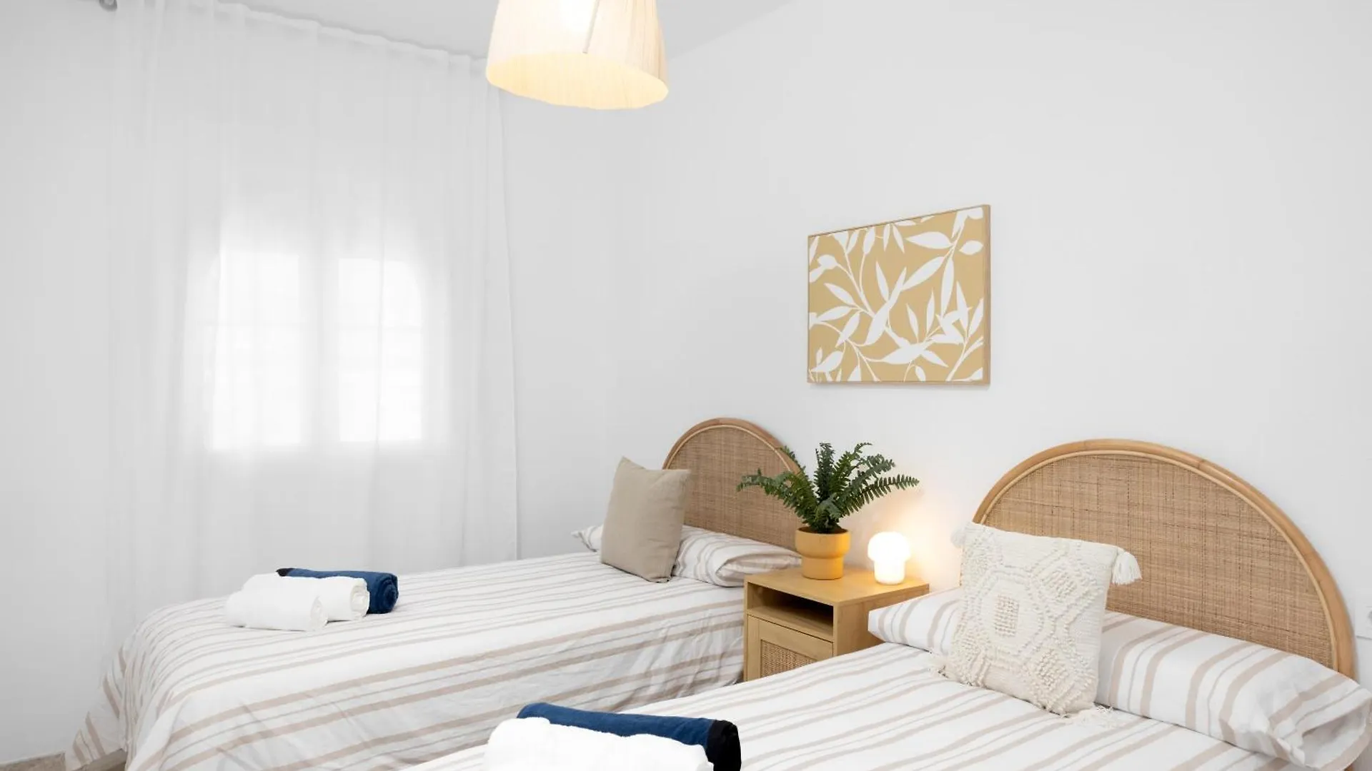 Stunning Marina Seaview Penthouse - Puerto Deportivo Apartamento Estepona Espanha