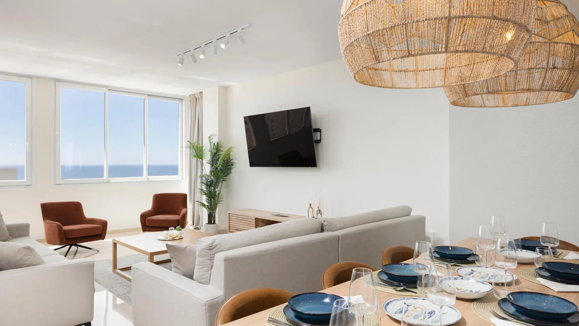 Stunning Marina Seaview Penthouse - Puerto Deportivo Apartamento Estepona